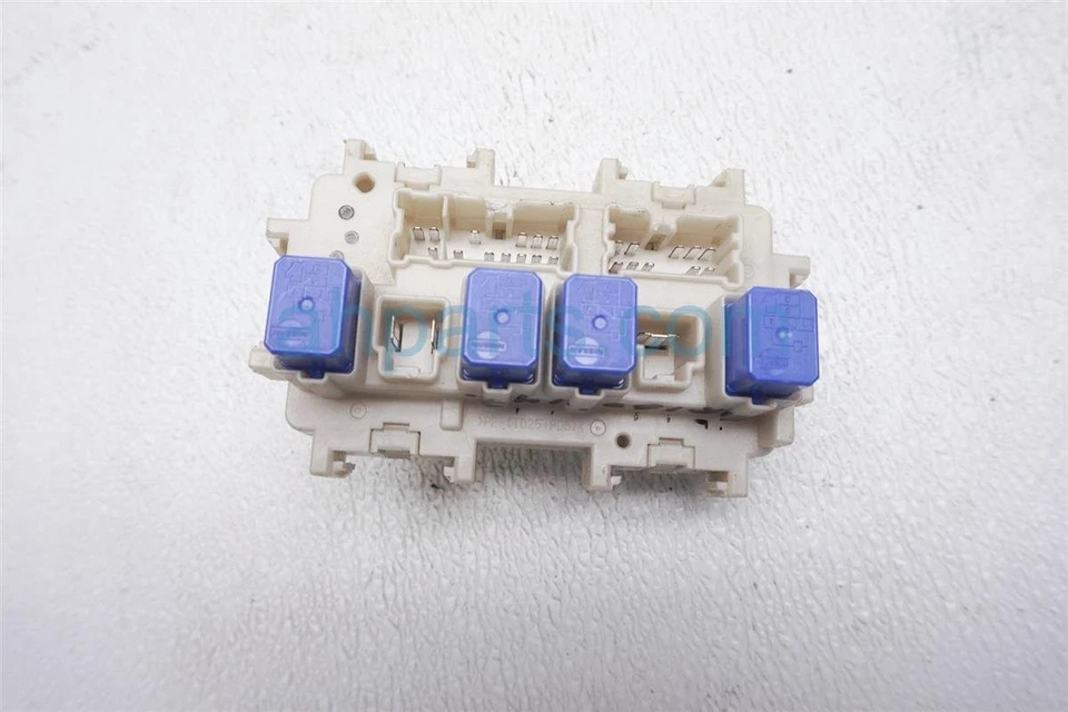 Caja de fusibles interior Nissan Altima 2010-2013 2 puertas cabina de conexiones 24350-Zx00a Foto 3 de 4