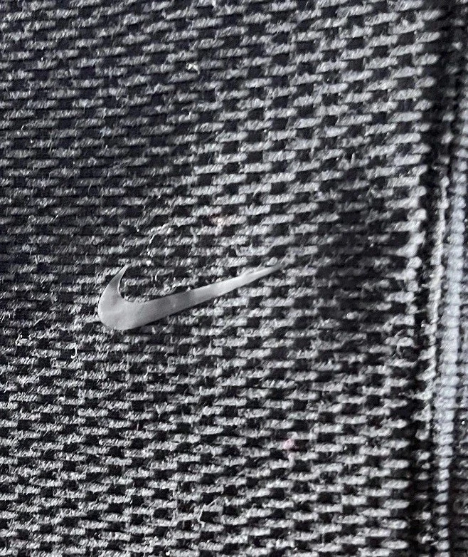 Nike Yoga Top Women's Size 2X Gray Dri-Fit Cotton Blend V-Neck Shirt - Image 3 of 4