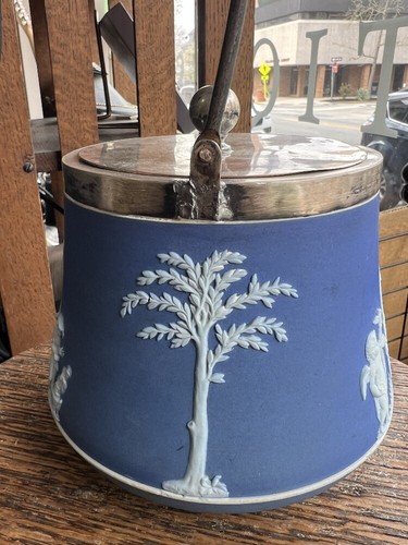 Antique Wedgwood Silverplate Porcelain Blue Jasperware Ice Bucket Biscuit Barrel - Imagen 4 de 11
