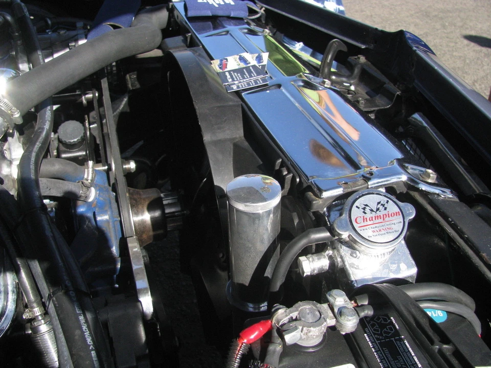 1968 1969 1970 1971 1972 1973 1974 1975 1976 -77 El Camino 3 Row RS Radiator Foto 3 de 4