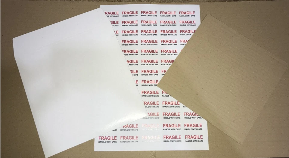 25 7" WHITE RECORD MAILERS + 30 STIFFENERS + FRAGILE LABELS
