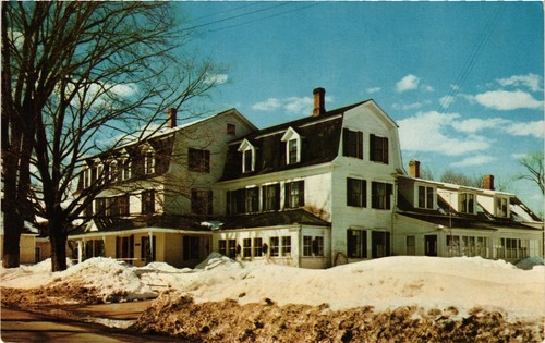 Cranmore Inn North Conway New Hampshire Snow Covered Winter c1950 Postcard