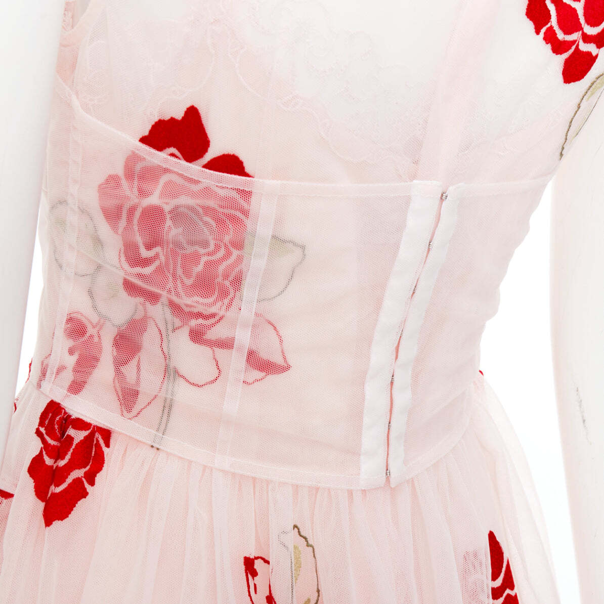 SIMONE ROCHA 2020 Runway pink red rose floral embroidery SIMONE ROCHA 2020 Runway pink red rose floral embroidery