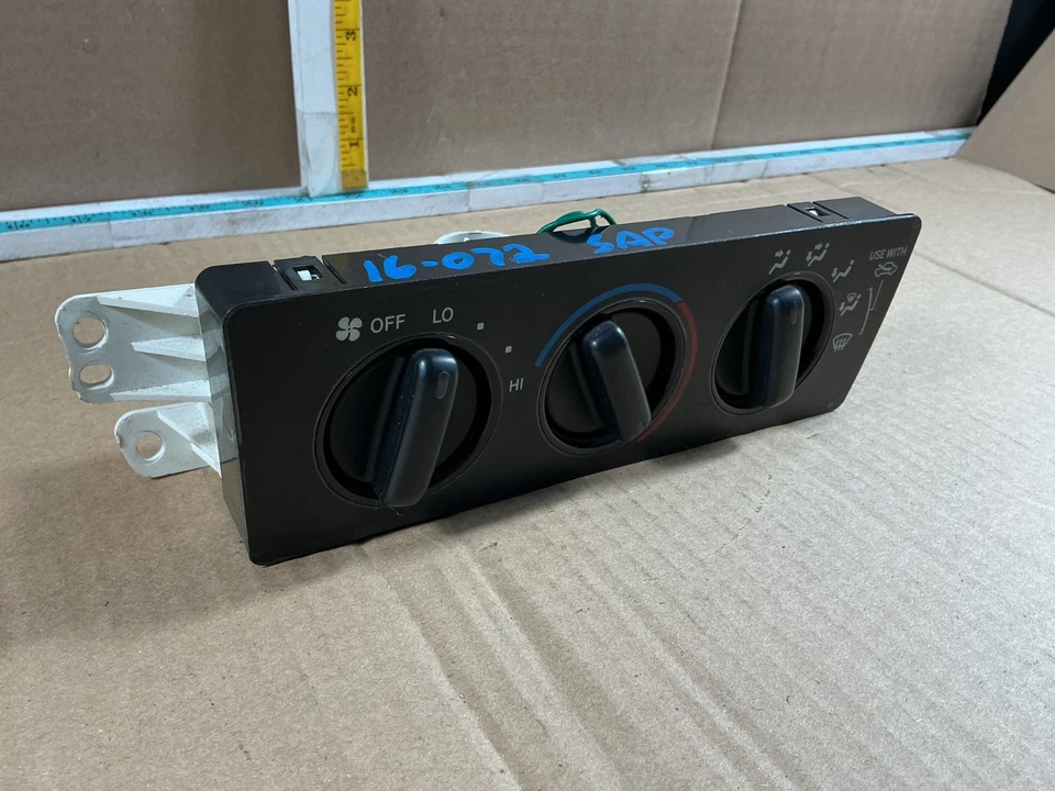 1995-1999 Toyota Avalon AC Heater Temperature Climate Control - Image 3 of 4