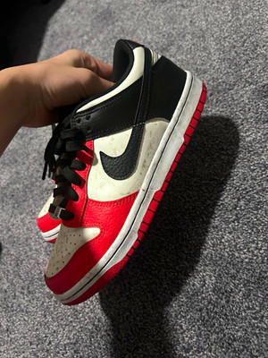 Nike Dunk Low Men s Low Top Lace Up Sneakers Leather Colorblock Red/White/Black