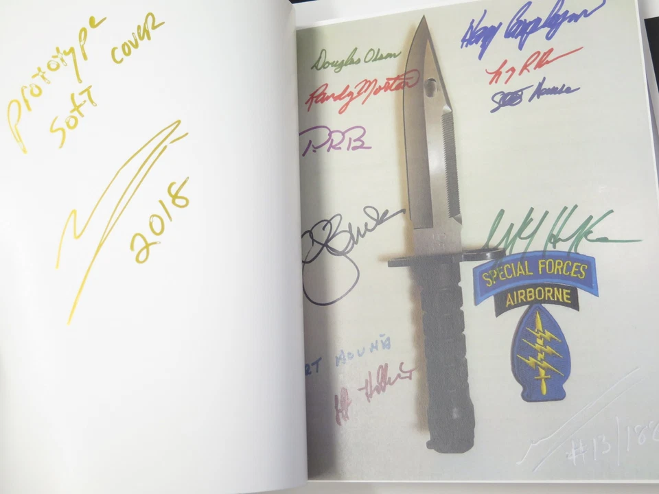 Cuchillo Proto Tapa Blanda Buck 188 Phrobis M9 Bayoneta Libro de Historia por Richard Neyman Foto 2 de 4