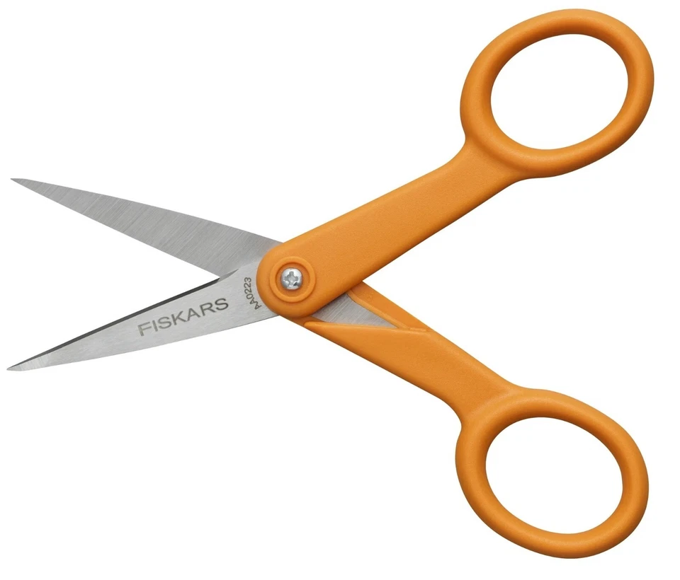 Fiskars No. 5 Micro-Tip stainless steel sharper blades, Ideal for fabric - Image 3 of 4