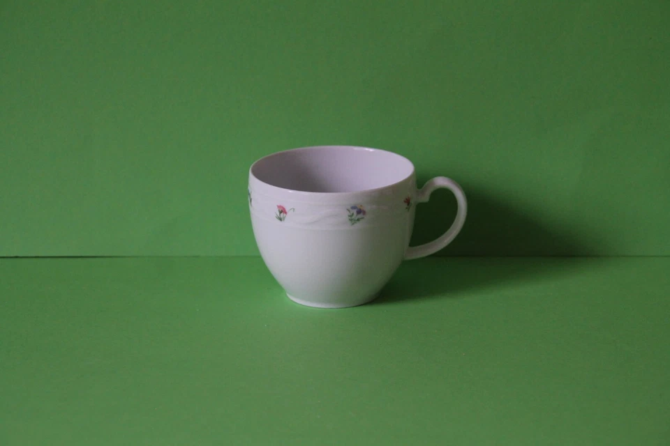 Seltmann Weiden Ascona Streublume Kaffeetasse Tasse - Bild 1 von 1