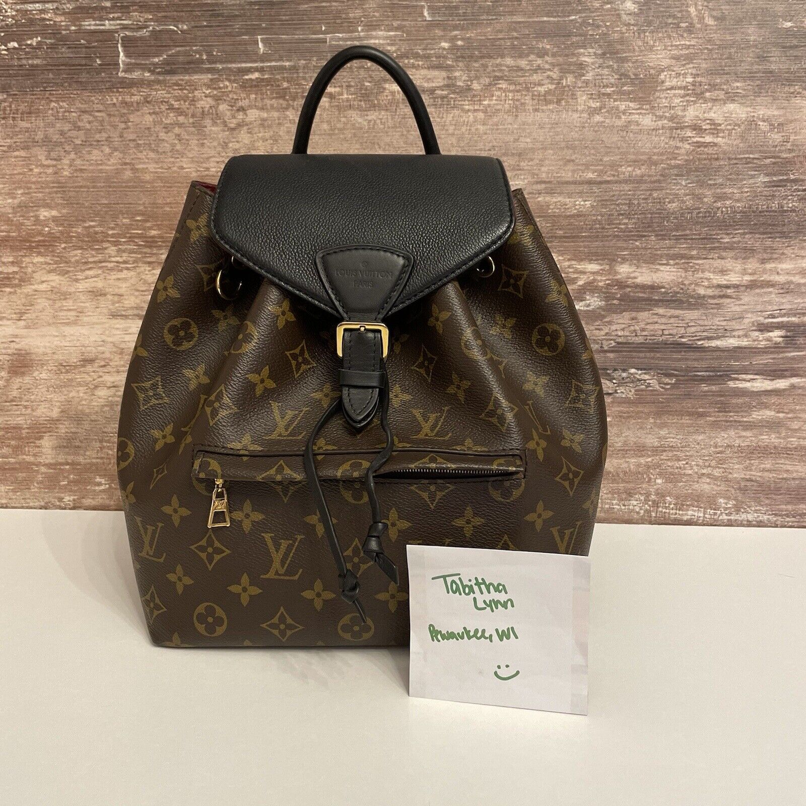 Review: Louis Vuitton Montsouris PM Backpack  What It Looks Like + What  Fits Inside + Try On 