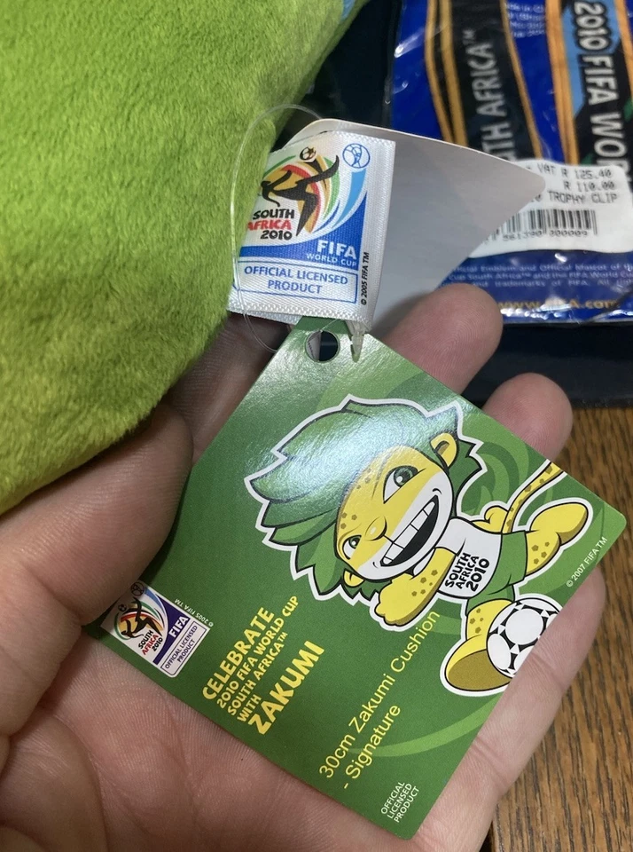 Lot of (13) FIFA World Cup 2010 South Africa Memorabilia Mixed Lot NOS - Image 3 of 4