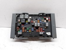 Oem 2010-2013 Chevy Avalanche 1500 Engine Fuse Box Relay Module Oem