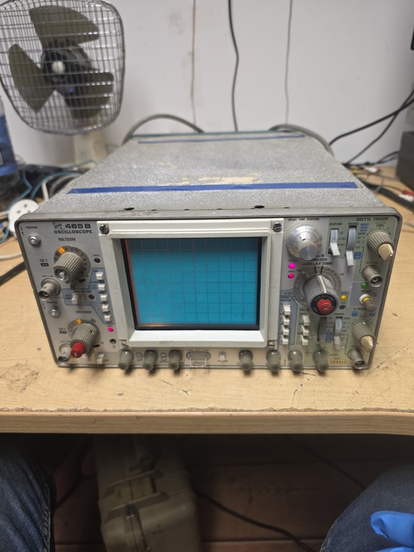 Vintage Tektronix 465B Analog 2 Channel 100MHz Oscilloscope-- POWER TESTED ONLY.