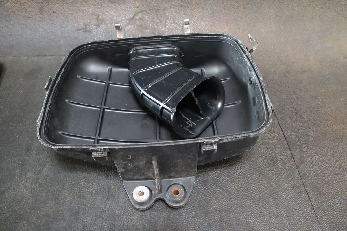 2009 YAMAHA WAVERUNNER FX CRUISER FY1800A HO AIR CLEANER BOX 2009 YAMAHA WAVERUNNER FX CRUISER FY1800A HO AIR CLEANER BOX