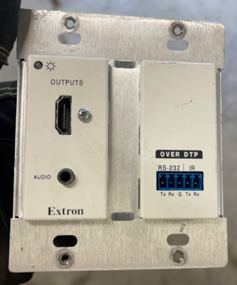 EXTRON 60-1441-23 DTP 230 D RX white wallplate