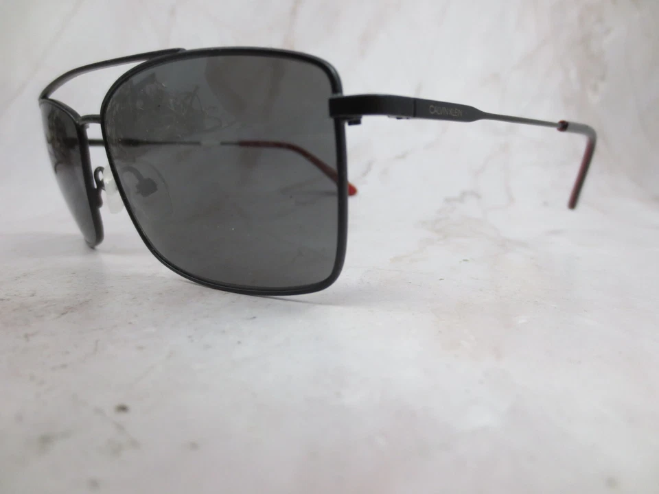 Gafas de sol Calvin Klein marco CK18117S-002 unisex negro mate borde completo 56-15-140 Foto 2 de 4