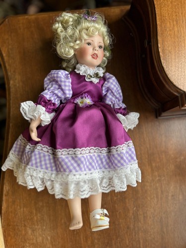 Vintage unbranded porcelain Doll Music Box