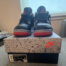 Jordan Air Jordan 4 Retro (GS) Black Fire Red...