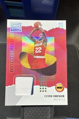 2018-19 Panini Status - Legendary Status Materials Clyde Drexler #LM-CD (MEM)