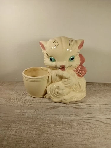 Vintage Hull Pottery White Cat Planter Pre-owned 7"