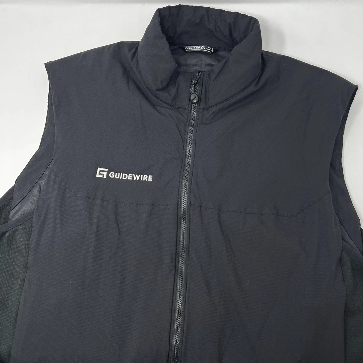 ジャケット・アウター ARC'TERYX ATOM VEST XL Black Arc'teryx Men's Atom Vest - High Country Outfitters