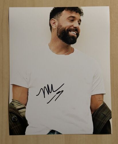 MIKE. HANDSIGNIERTES 8x10 FOTO HANDSIGNIERT MIKE STUD SÄNGER RAPPER SEANDER COA