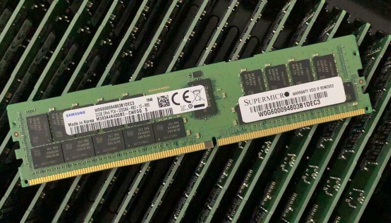 Samsung 32GB DDR4 3200 REG ECC 2Rx4 PC4-3200AA-RB2-12-RB0