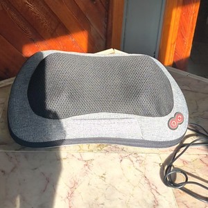 Viktor Jurgen Shiatsu Massage Pillow Heated Vibrating Gray D006 Corded Electric