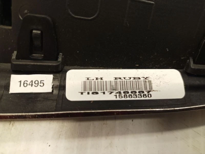 07-14 ESCALADE Panel de ventilación de tablero de grano de madera Radio Bisel Juego de 3 piezas Rubí OEM 9757772 Foto 3 de 4