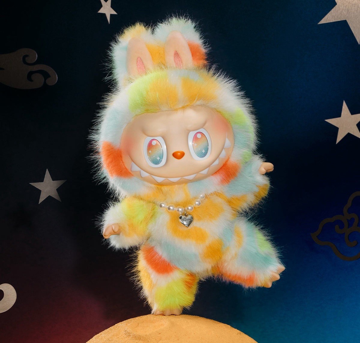 アイドル LABUBU ROCK THE UNIVERSE Vinyl PlushDoll Rock the Universe with Labubu: Biggest Vinyl Plush Doll for