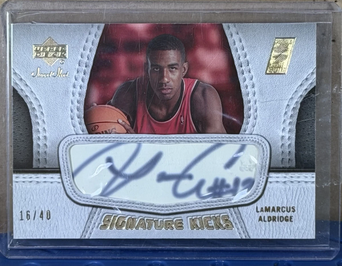 LaMarcus Aldridge Basketball Sports Trading Cards & Accessories 