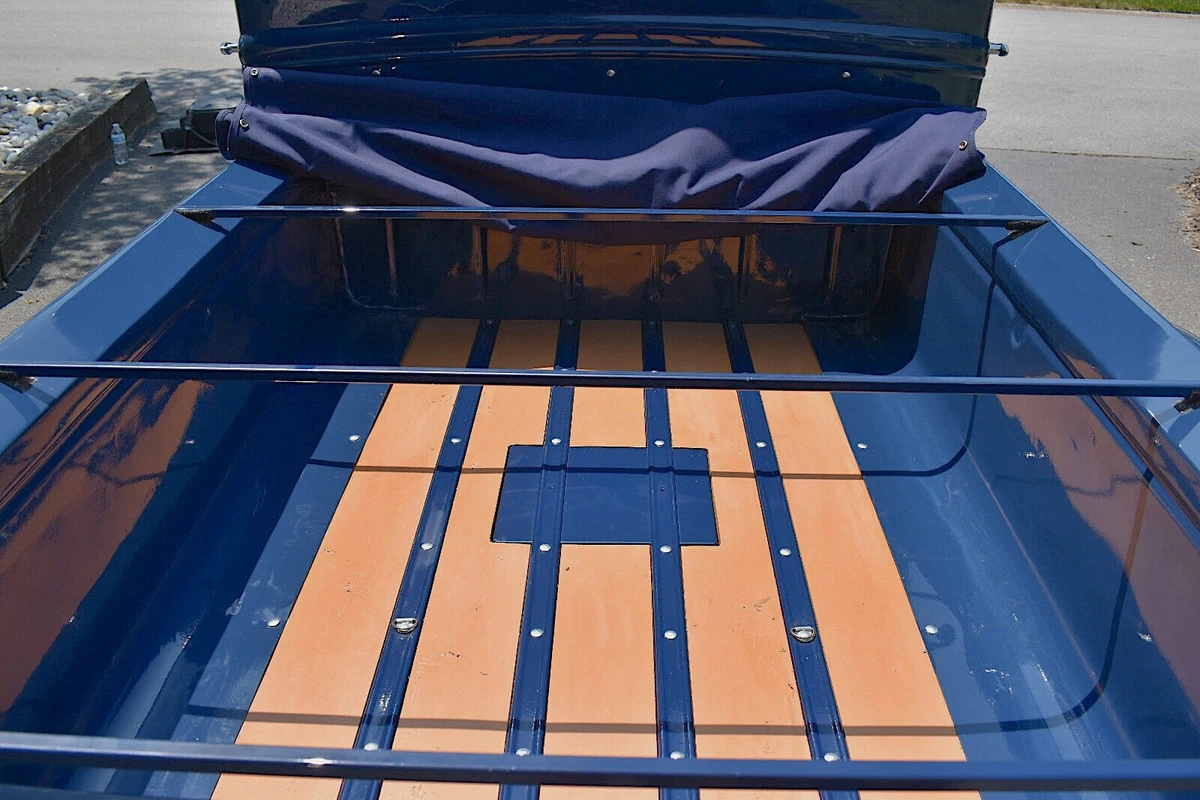 Click photo thumbnail to view