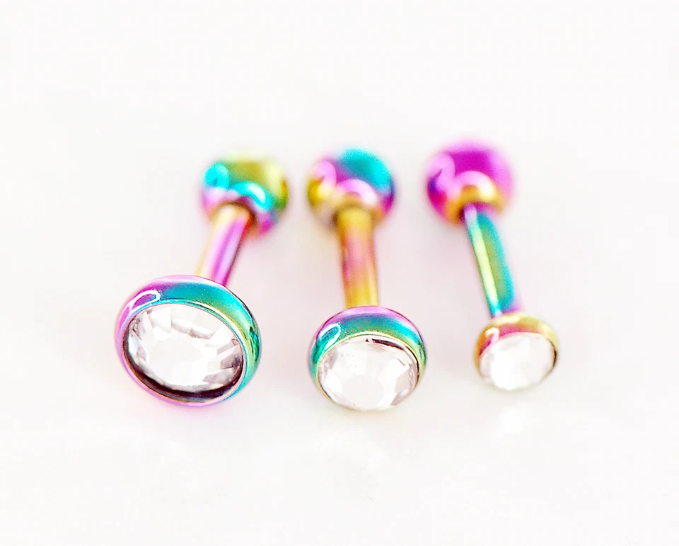 Piercing 3 piezas 16G 3,4,5 mm transparente C.Z titanio triple hélice, tragus/cartílago    Foto 4 de 4