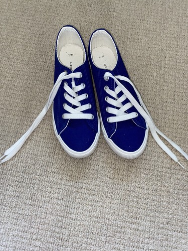 Electric Blue Pumps - Size 