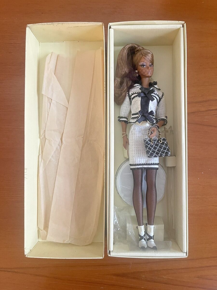 Barbie Toujours Couture Genuine Silkstone Doll BFMC Gold Barbie Toujours Couture Genuine Silkstone Doll BFMC Gold