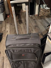 Swiss Gear dark grey Suitcase With 360° Rolling Wheels