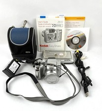 Kodak EasyShare Z612 Battery/ Charging Dock 6.1MP Digital Camera Silver 12x Zoom