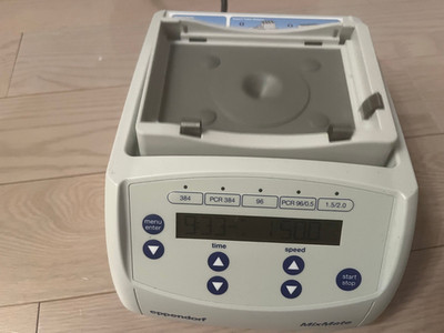 Eppendorf MixMate 5353 Microplate Vortex Mixer Shaker PCR 96 well plate 0.2 ml z