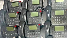 ShoreTel IP 230 phone - DSL/Phone and Ethernet connections w stand