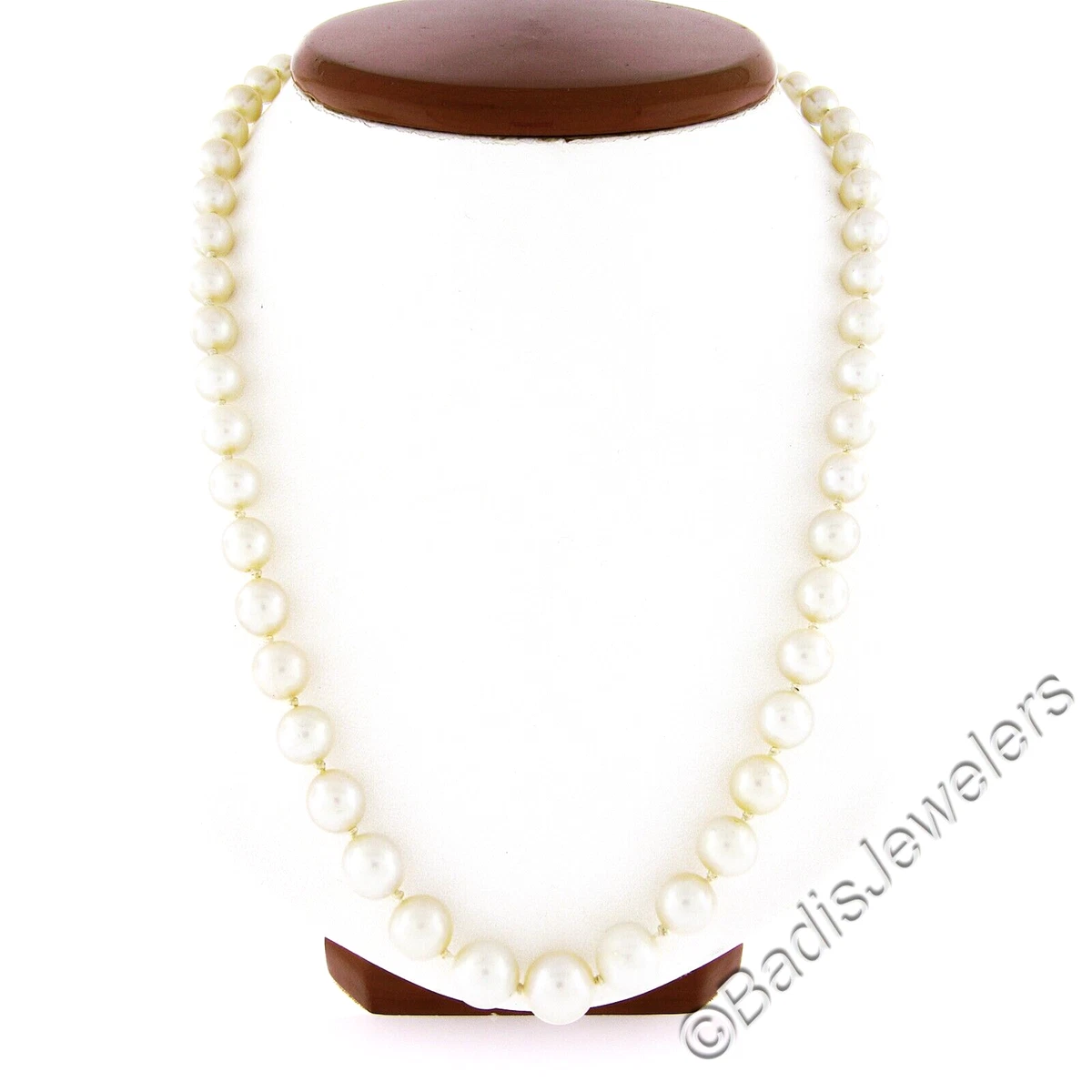 Graduated akoya deals pearl necklace