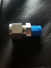 8MSC4N-316 Parker A-Lok Male Connector SAE Straight Thread