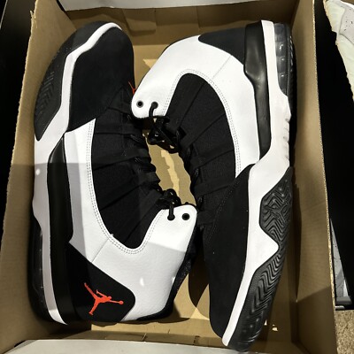 Nike Air Jordan Max Aura Basketball Black White Sneakers AQ9084