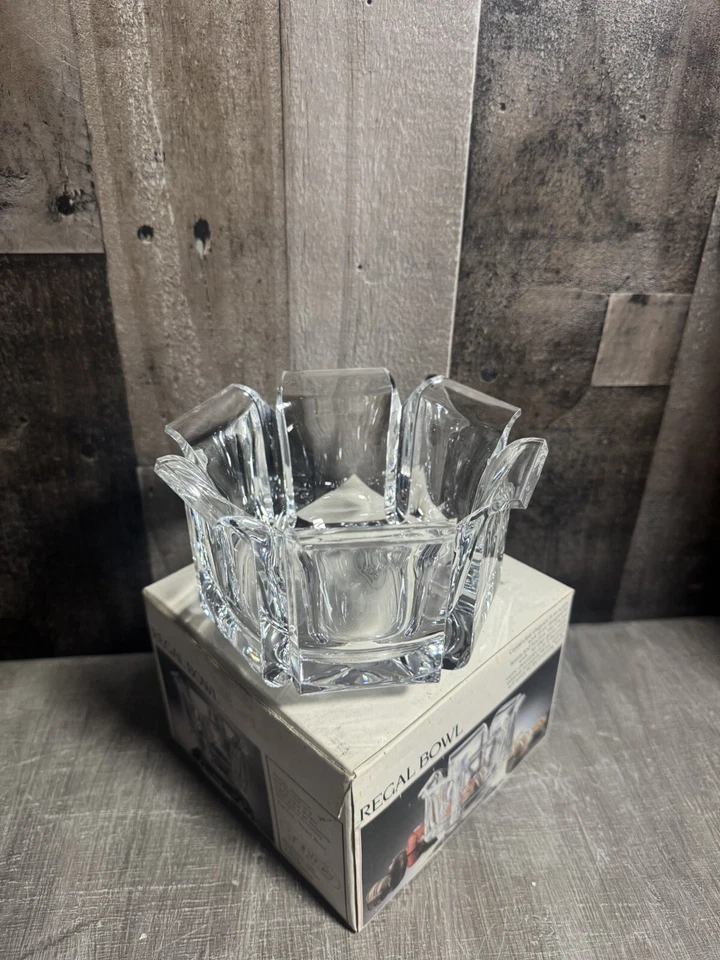 Brand New! Vintage Grainware Regal Bowl 5.75” Acrylic Lucite Candy Serving - Image 4 of 4