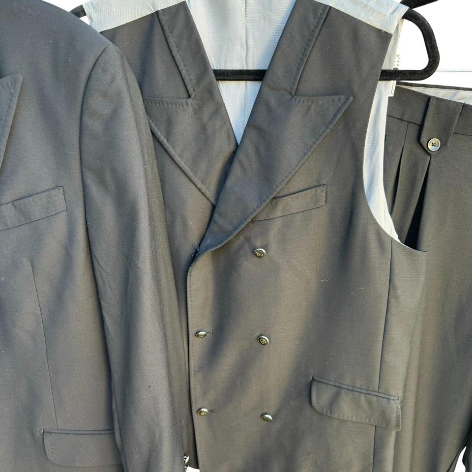 Sergio Valentino Para Hombres San Giovesse Super 150s Lana 3 Piezas Blazer Chaleco Conjunto Pantalón Foto 3 de 4