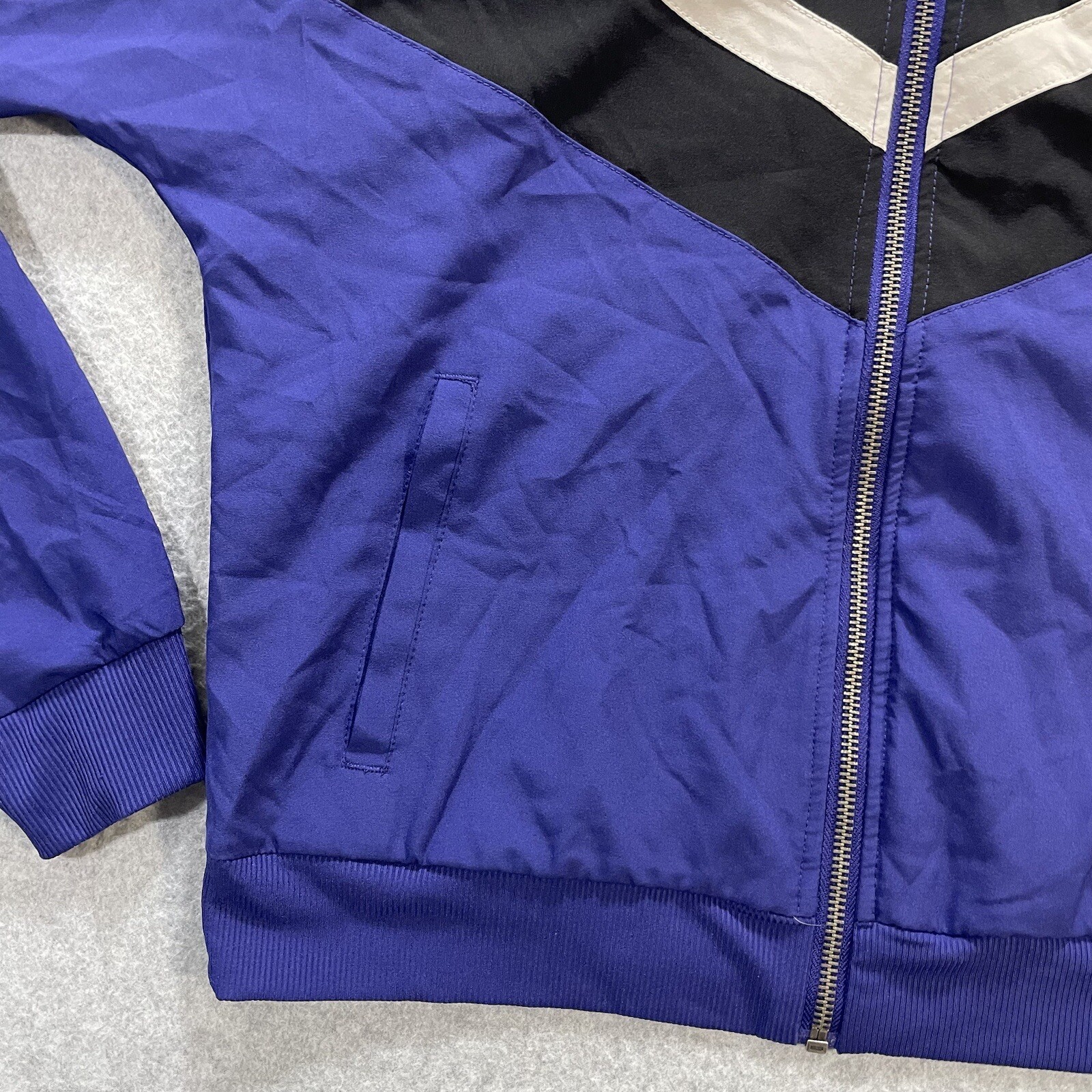 Fabletics Jacket Windbreaker Track Suit Size Medi… - image 8