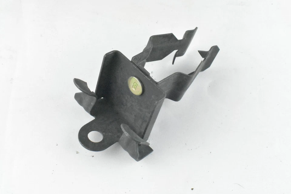 B-Line BP-16-U-2-4 Qty 94 - Image 3 of 4