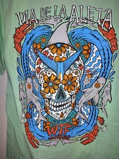 What The Fin Shirt Mens Medium Dia De La Aleta Sugar Skull Mint Green USA MADE