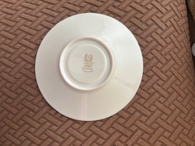 dinnerware set service for 12