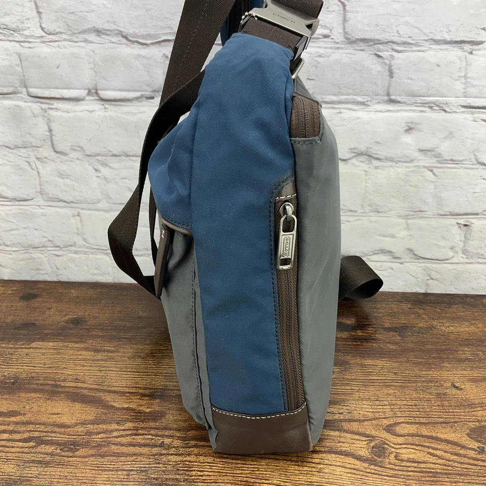 Bolso de viaje Coach azul marrón y gris bloques de colores borde de cuero de viaje F70942 Foto 4 de 4