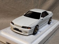 AUTOart Wangan Midnight Reina R32 GT-R White 1:18 77412 Car Collectible 15+