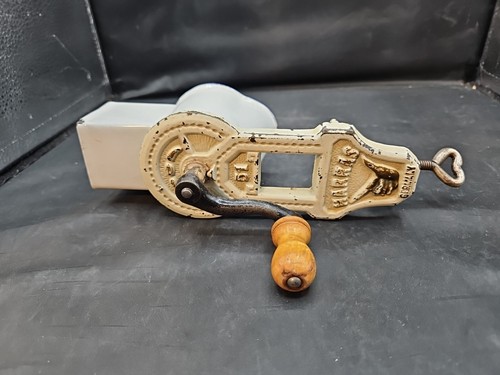 Antique Harras #51 Cast Iron Enameled Counter Top Grinder Grater Germany